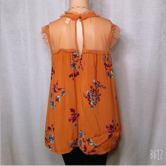 ARIZONA JEAN'S CO FLORAL TOP SIZE LARGE - Picture 4 of 5